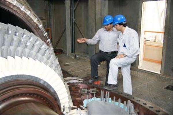 با بهره گیری از توان و دانش بومی محقق شد/خود اتکایی شرکت پتروشیمی فجر در انجام تعمیرات اساسی توربینهای گازی