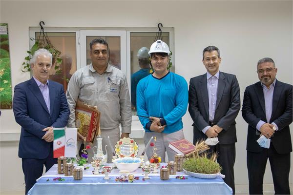 دیداری نوروزی مدیرعامل فجر انرژی با کارکنان پس از تحویل سال