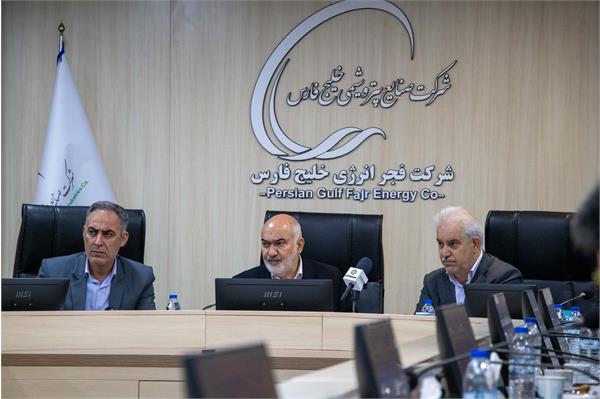 فجر نقشی کلیدی در تامین انرژی استان دارد