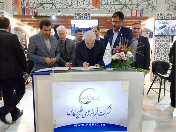 فجر انرژی در مسیر ایرانی سازی / 14 قرارداد و تفاهمنامه با شرکت های داخلی امضا شد