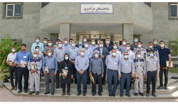 با تلاش کارکنان فجر نیمی از کسری برق استان خوزستان تامین می شود