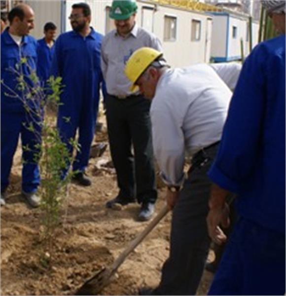 جشن درختکاری در پتروشیمی فجر