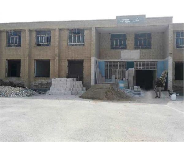 A Report of a Responsible Work / Fajr Energy Rolled up its Sleeves for Renovating School in Mahshahr