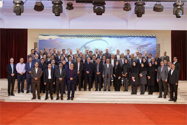 مهندسان کلاه سبز نقش کلیدی در صنعت پتروشیمی دارند